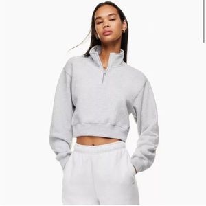 Aritzia TNA sweatshirt